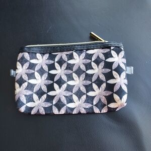 Adrienne Vittadini Cosmetic Bag Black/Silver/Gold Mini Bag